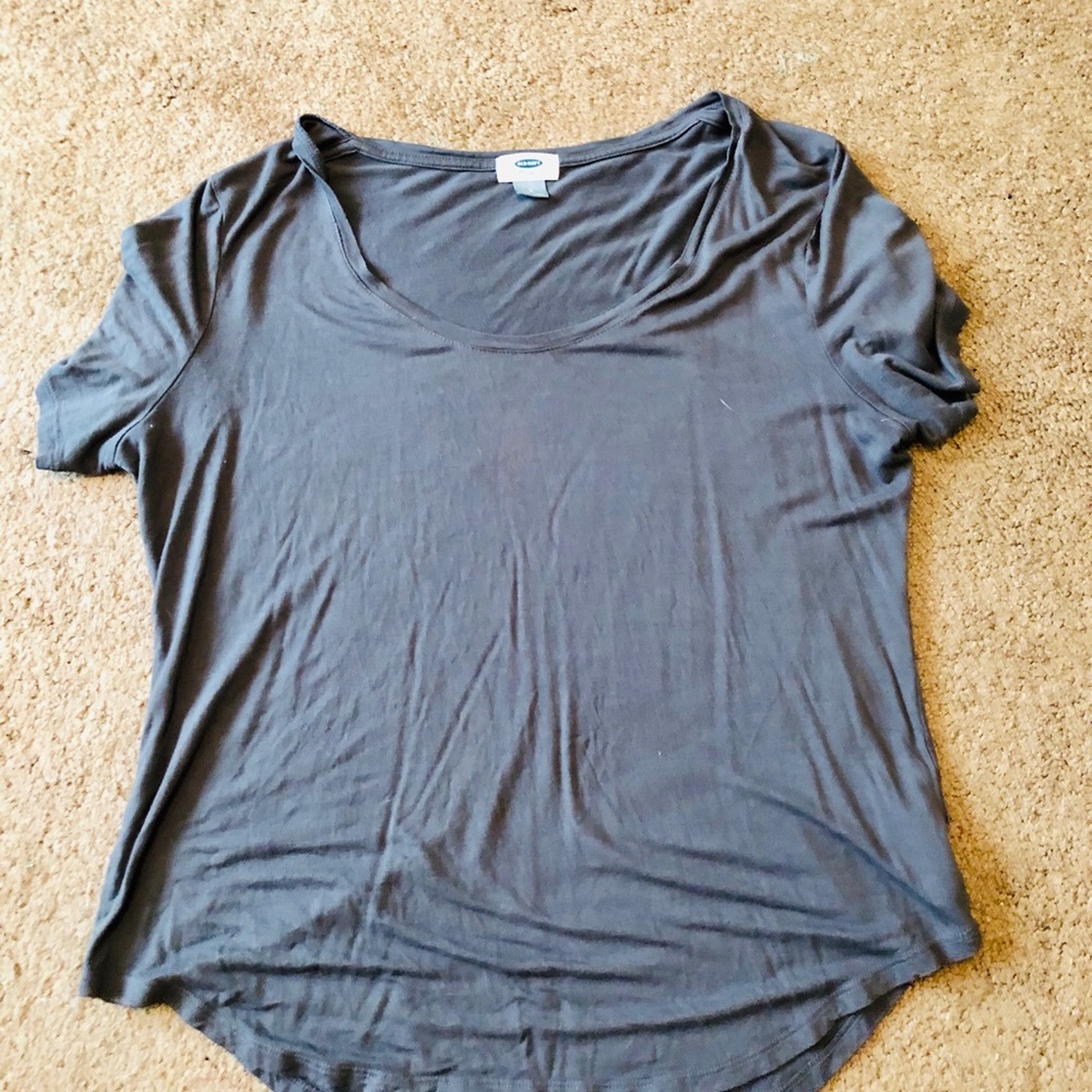 Grey Old Navy shirt